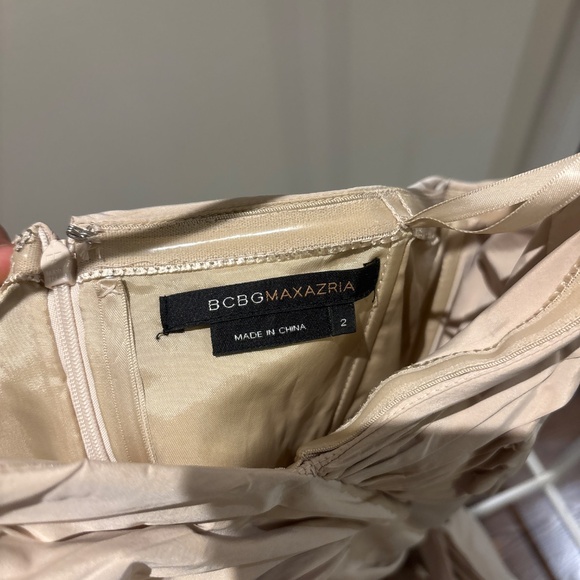 BCBGMAXAZRIA - Picture 3 of 3
